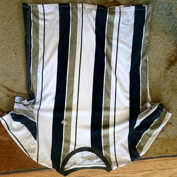 Clothes - Picture 8 of 16